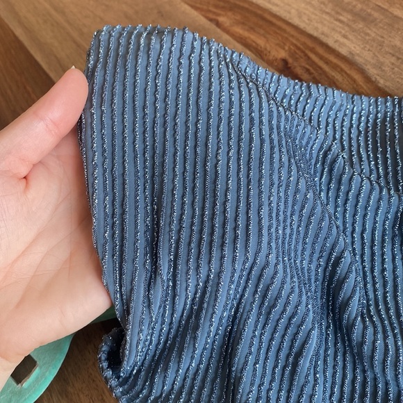 Two piece outfit - Picture 3 of 3